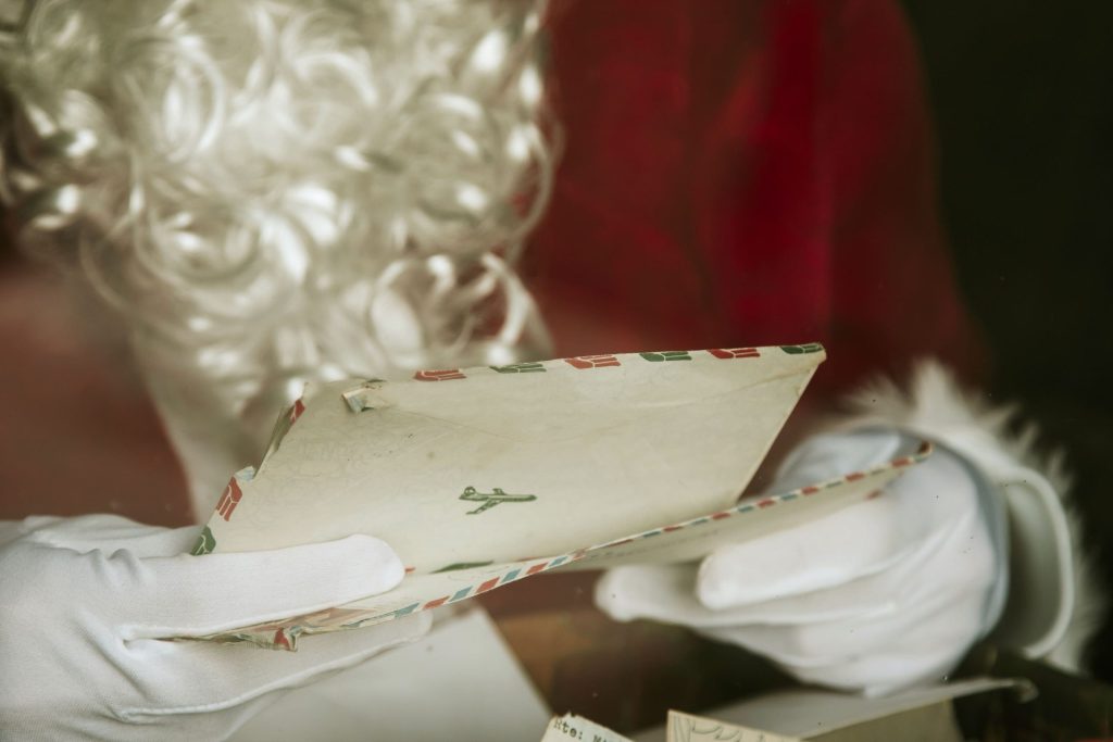 How Do I Get a Letter from Santa